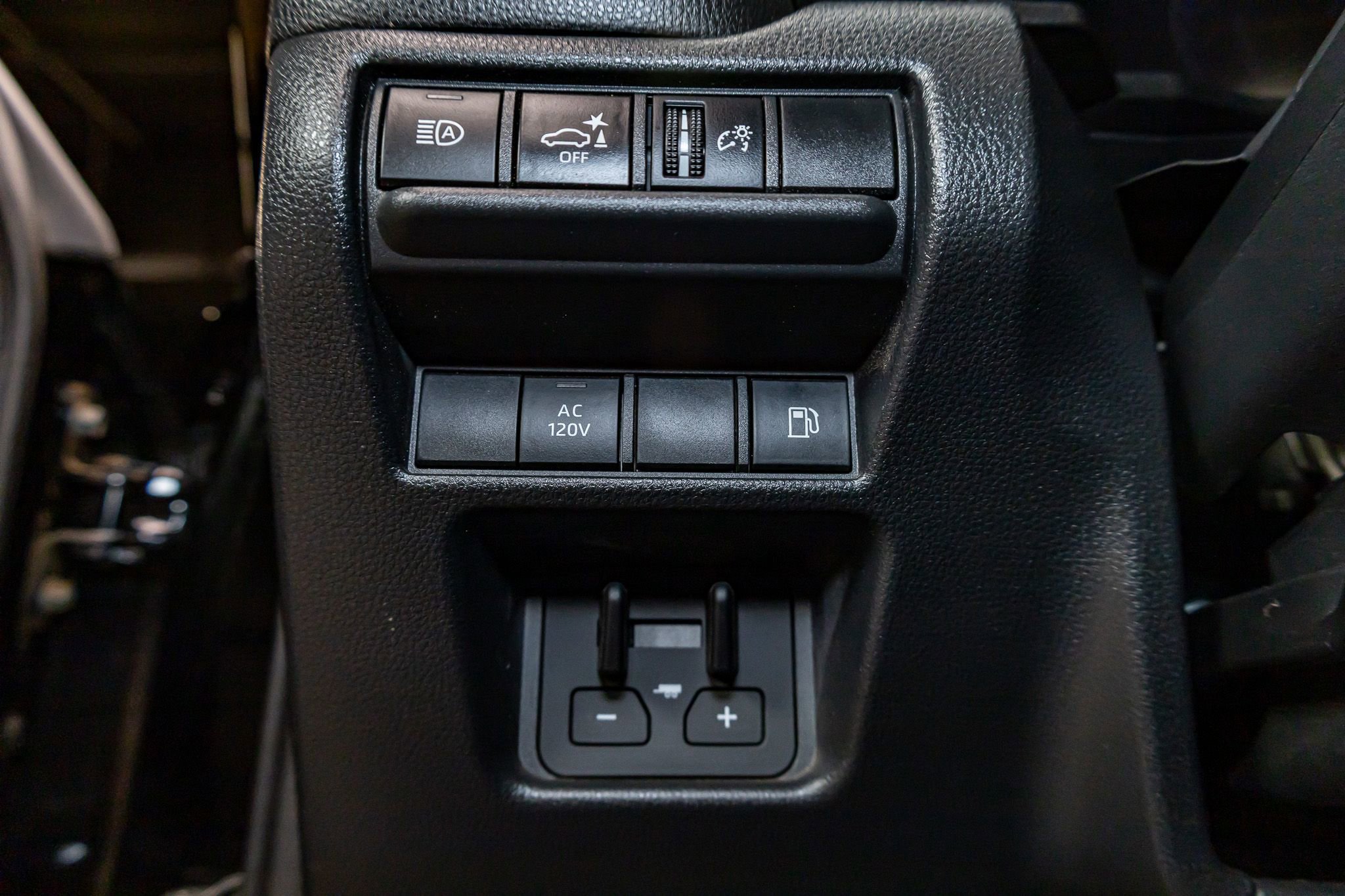 Used 2025 Toyota Land Cruiser 1958 image 16