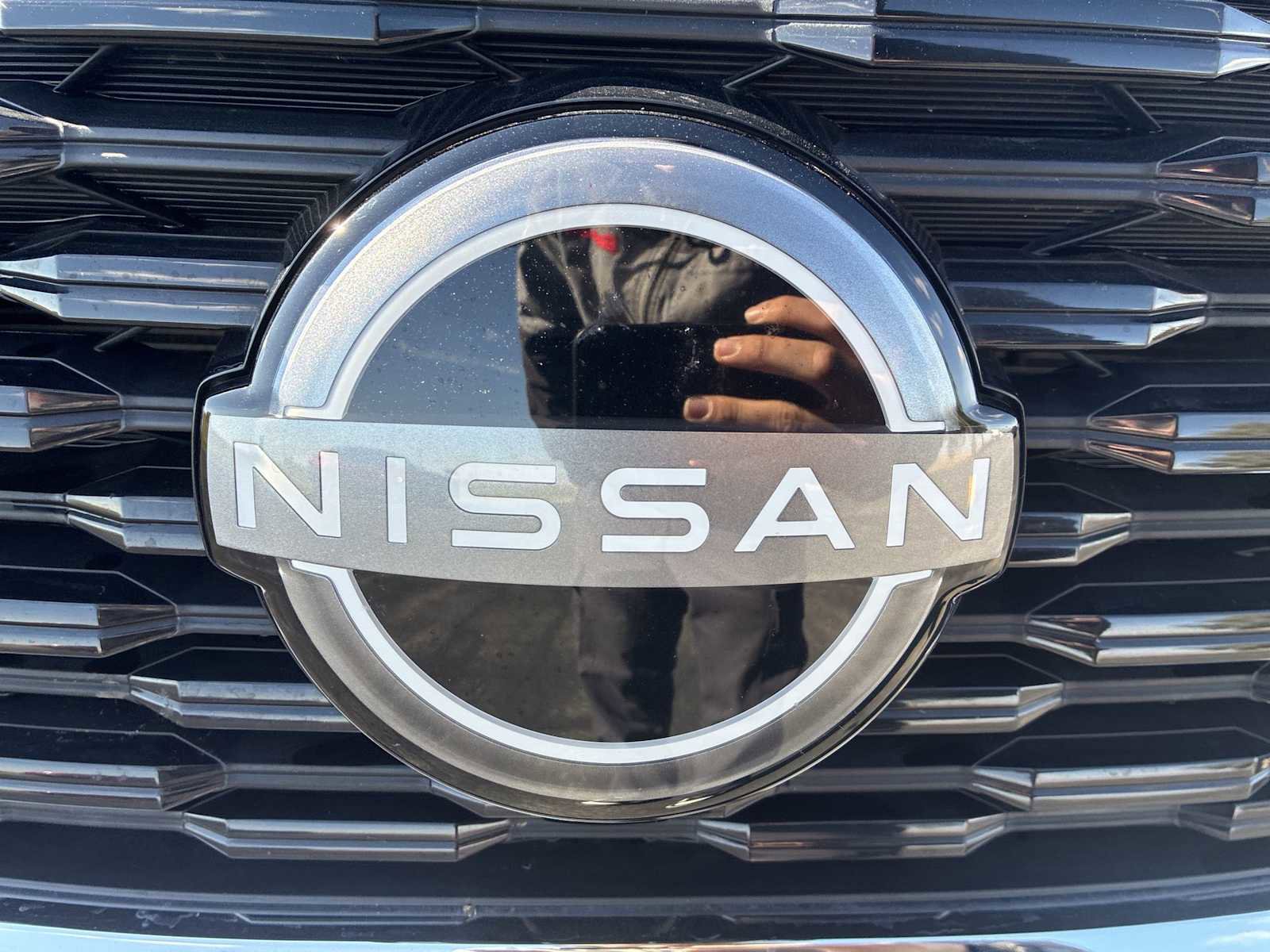 Used 2023 Nissan Rogue SV image 29