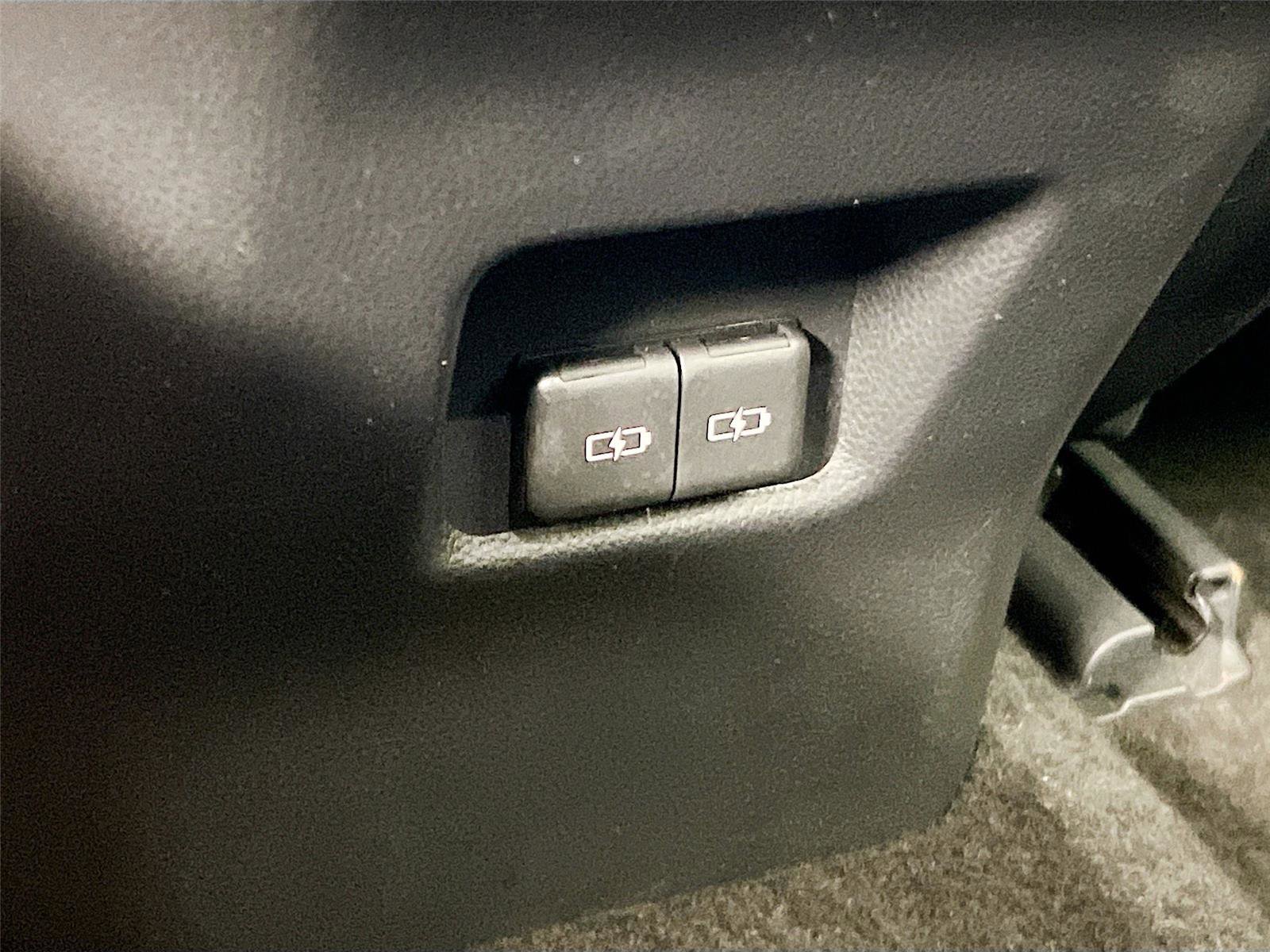 Used 2023 Toyota RAV4 XLE image 24