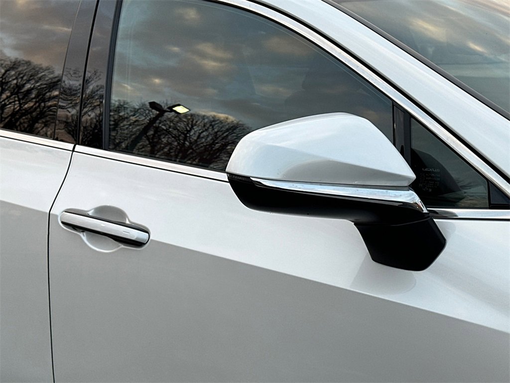 Used 2022 Lexus NX 350h AWD image 10