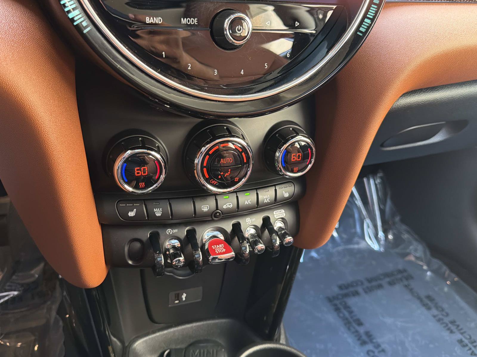 Used 2024 MINI Cooper S w/ Signature Upholstery Package FWD image 20
