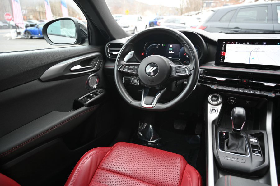 Used 2024 Dodge Hornet R/T Plus w/ Tech Pack Plus w/o Parking image 16