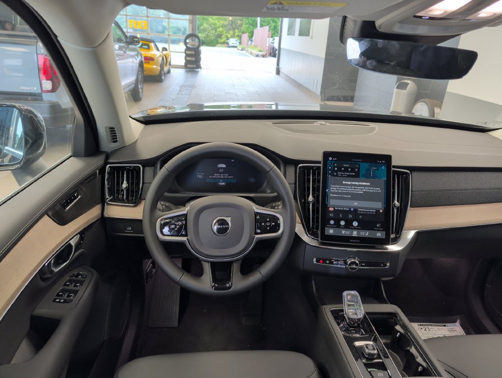 New 2026 Volvo XC90 B6 Plus w/ Protection Package Premier AWD/4WD image 15