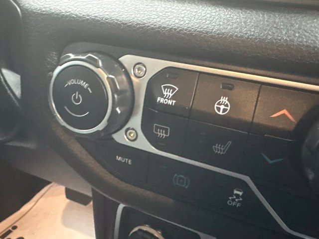 Used 2024 Jeep Wrangler Unlimited AWD/4WD image 20