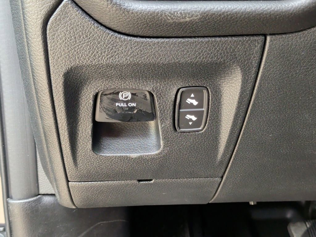 New 2026 RAM 1500 4x4 Crew Cab image 16