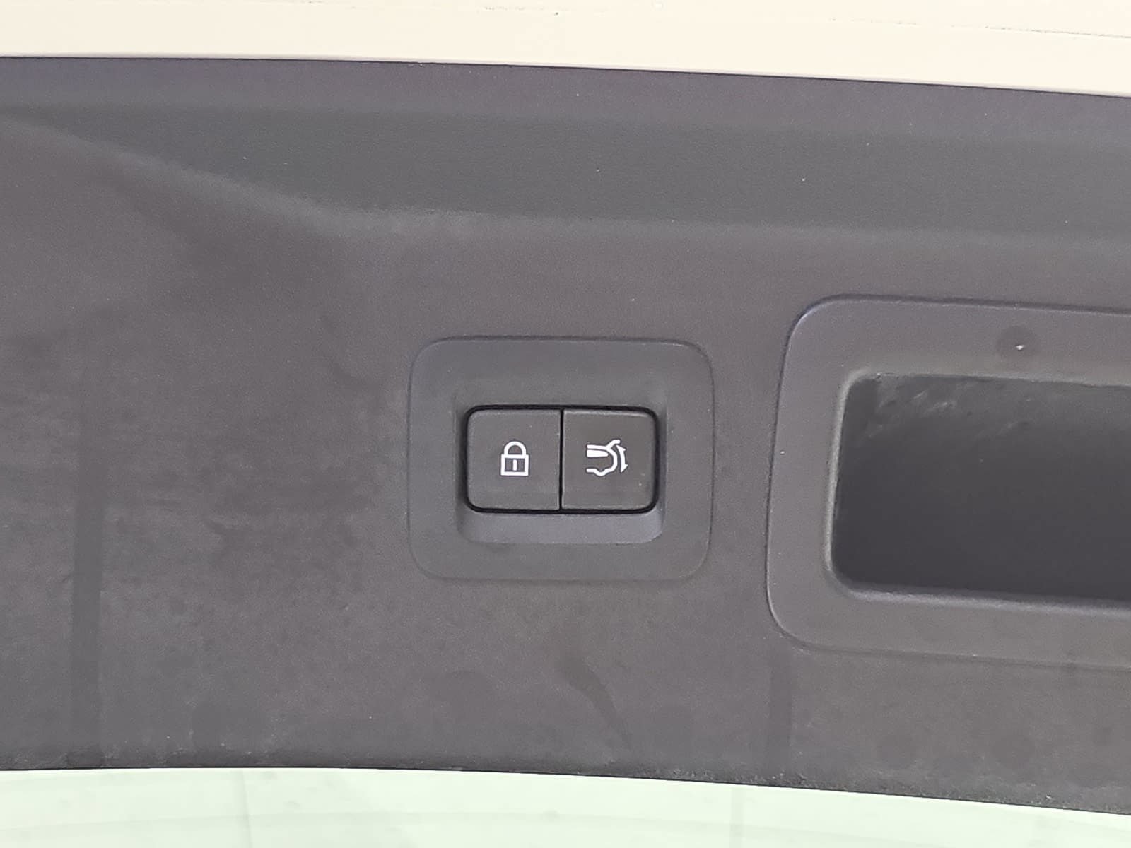 Used 2024 MAZDA CX-90 Plug-In Hybrid w/ Preferred AWD/4WD image 13