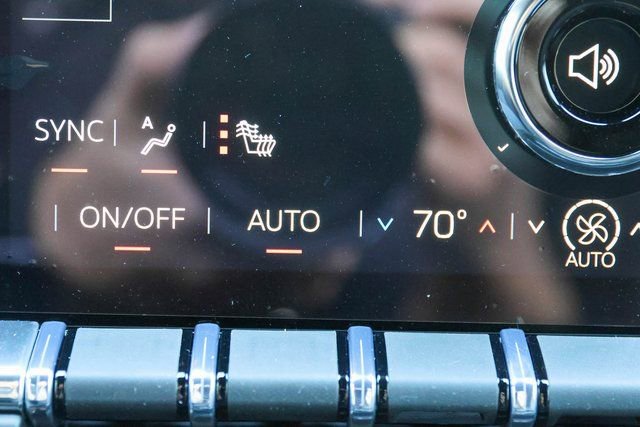 New 2026 GMC Yukon Elevation image 23