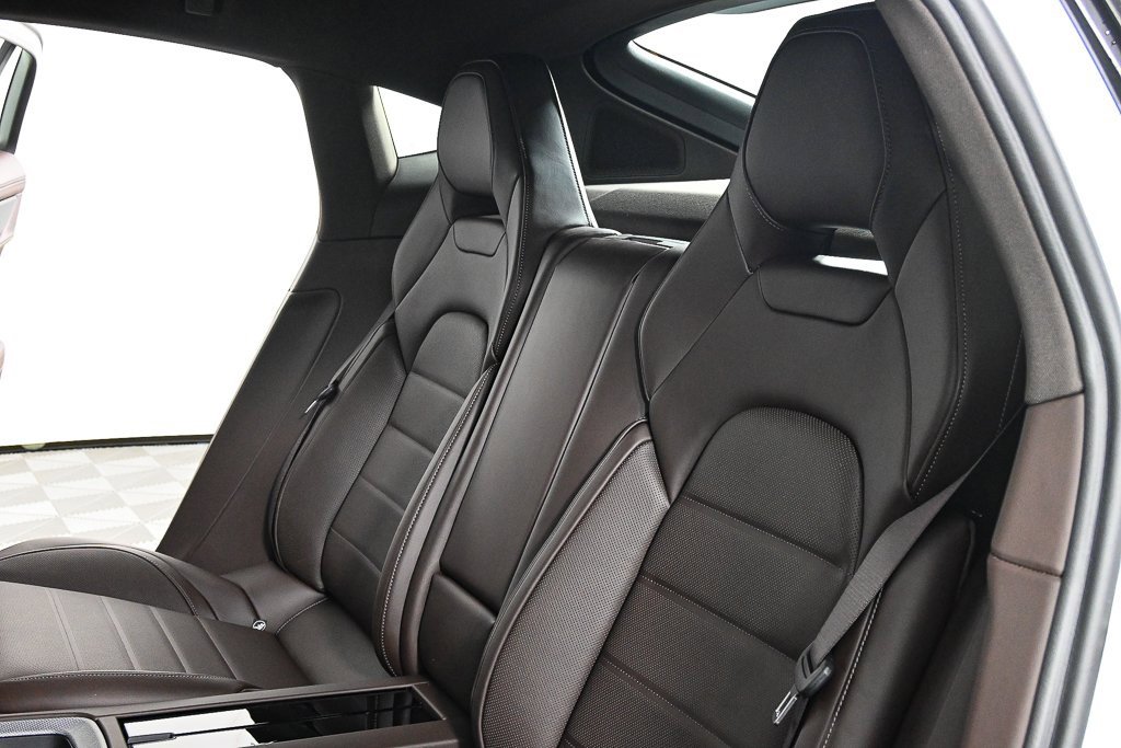 New 2026 Porsche Panamera image 22