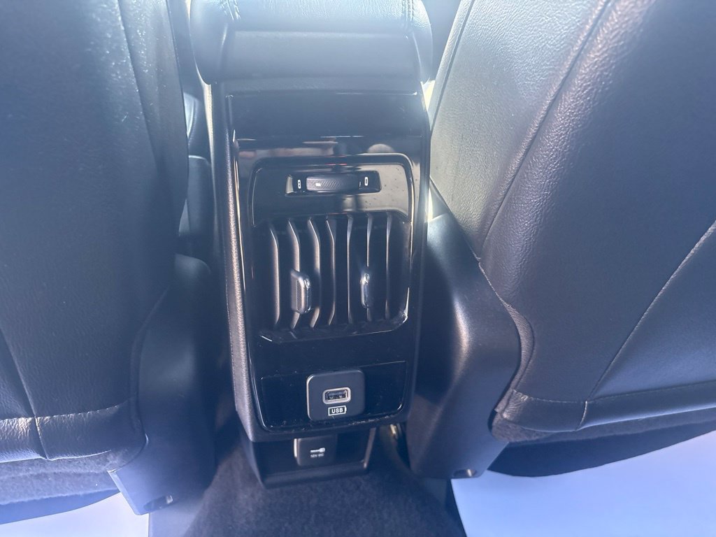 Certified 2023 Jeep Compass Latitude w/ Sun and Sound Group AWD/4WD image 32