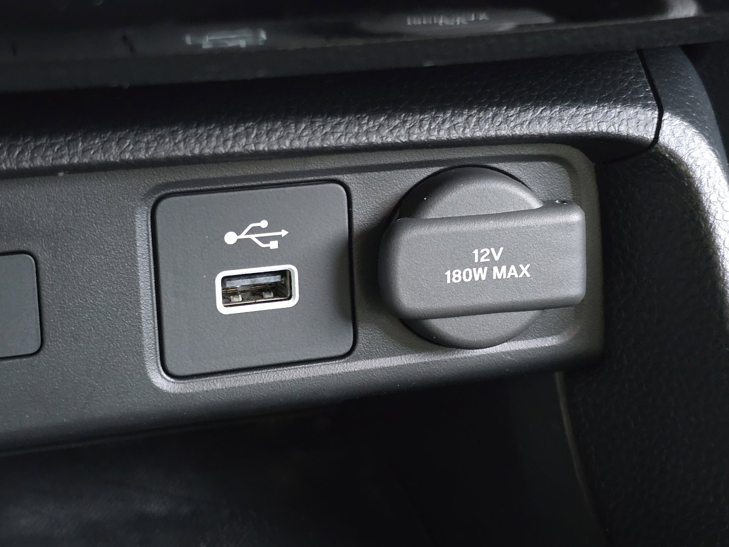 Used 2023 Honda Civic Sport image 8