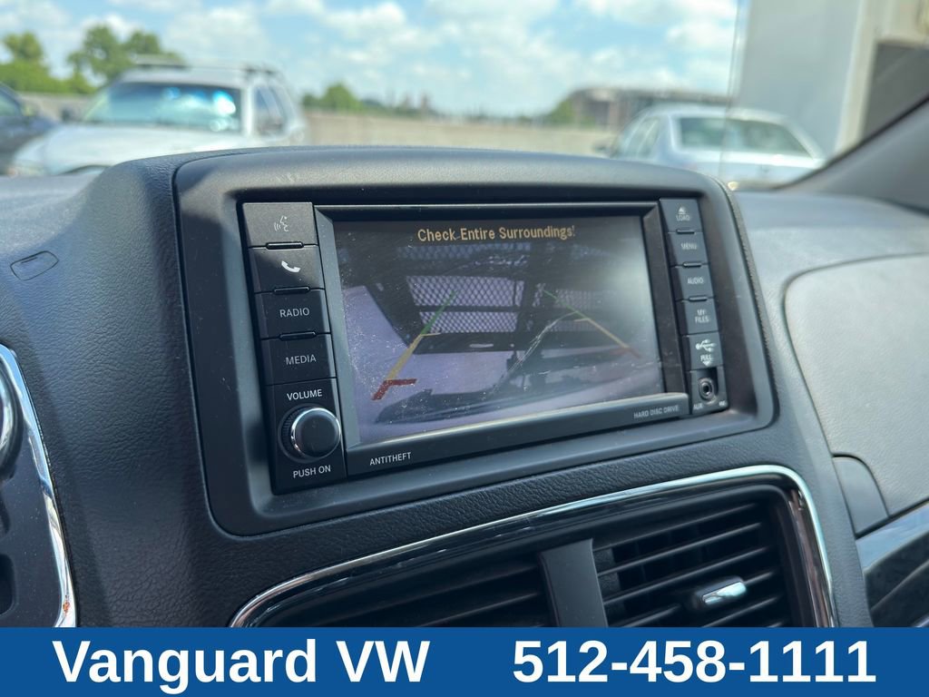 Used 2019 Dodge Grand Caravan SE FWD image 15