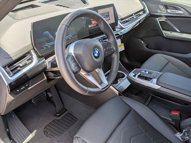 Used 2026 BMW X1 xDrive28i w/ Technology Package AWD/4WD image 3