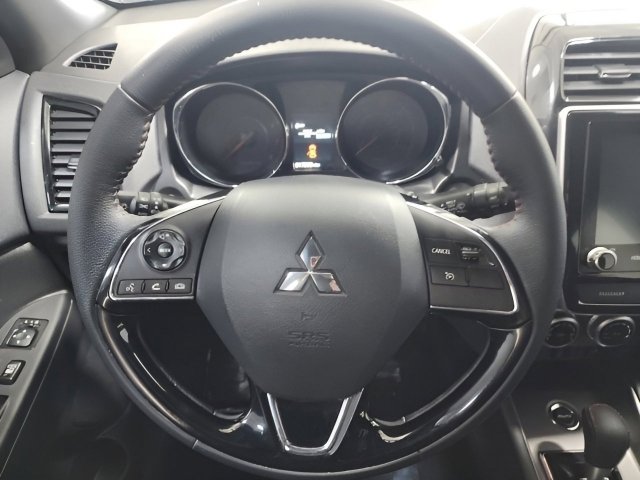 Used 2025 Mitsubishi Outlander Sport AWD image 28