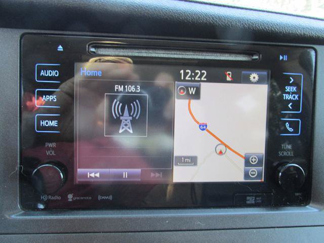 Used 2016 Toyota Sienna SE Premium FWD image 12