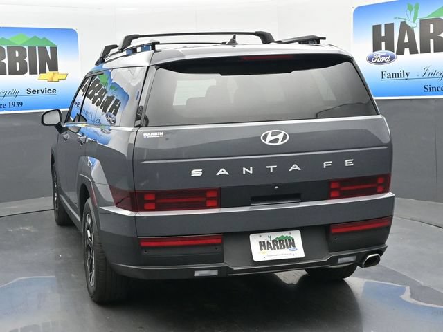 Used 2025 Hyundai Santa Fe SEL FWD image 4