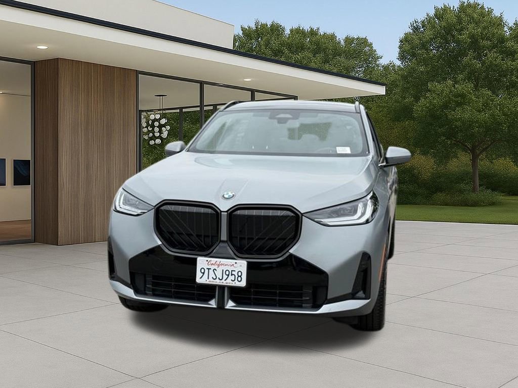 Used 2025 BMW X3 xDrive30i w/ M Sport Package image 3