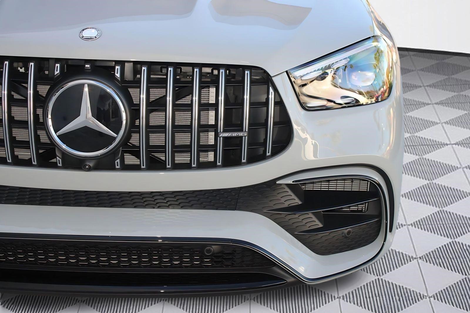 New 2026 Mercedes-Benz GLE 63 AMG S image 11