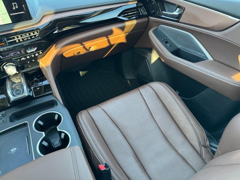 Used 2025 Acura MDX SH-AWD w/ Technology Package image 18