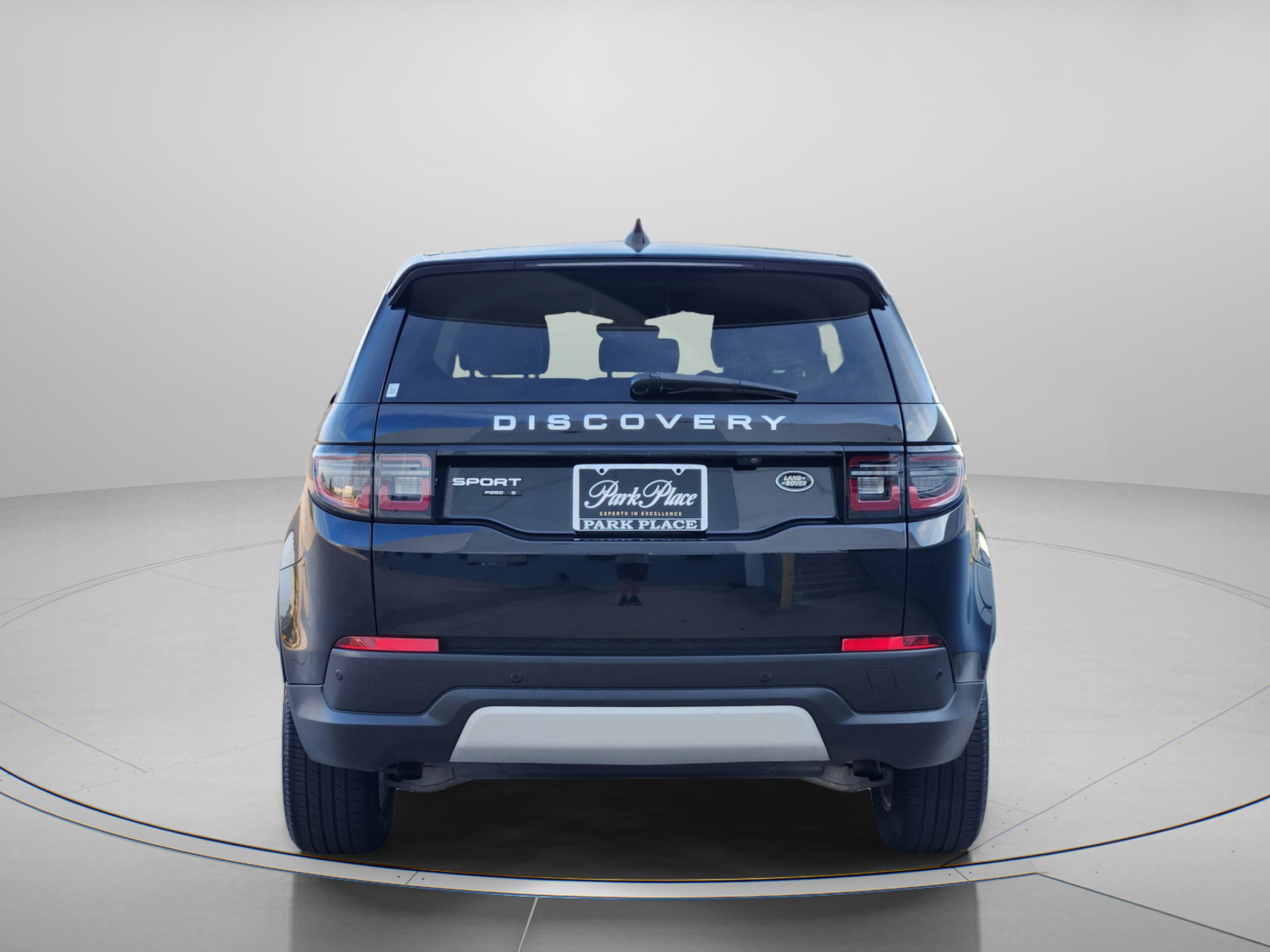 Used 2020 Land Rover Discovery Sport S image 4