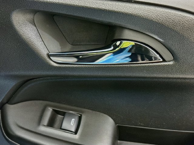 Used 2025 Chevrolet TrailBlazer RS w/ Convenience Package FWD image 28