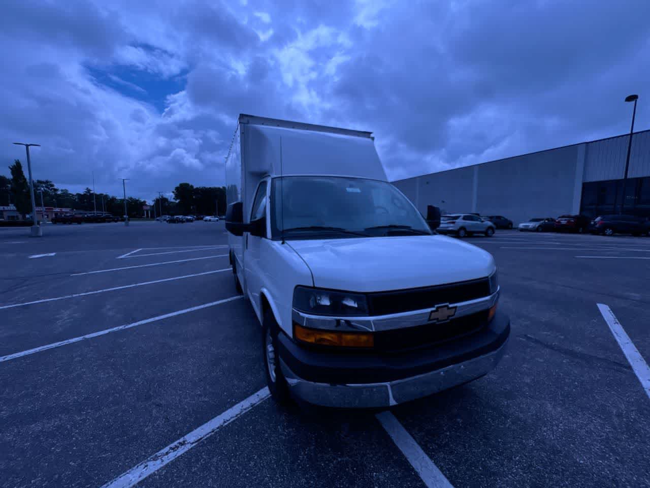 New 2025 Chevrolet Express 3500 w/ Power Convenience Package RWD image 3