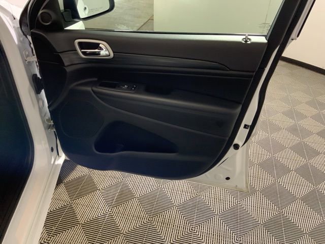 Used 2021 Jeep Grand Cherokee Laredo X AWD/4WD image 35