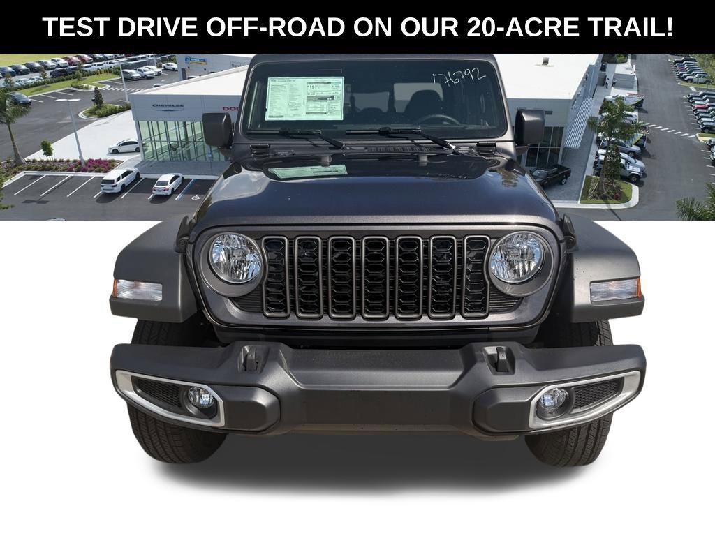 New 2026 Jeep Gladiator Sport AWD/4WD image 9