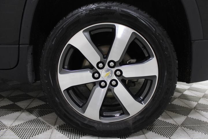 Used 2020 Chevrolet Traverse LT w/ LT Premium Package AWD/4WD image 49