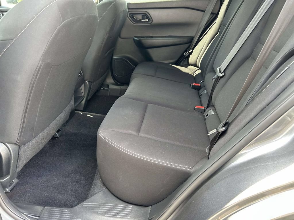Used 2024 Nissan Rogue S AWD/4WD image 11