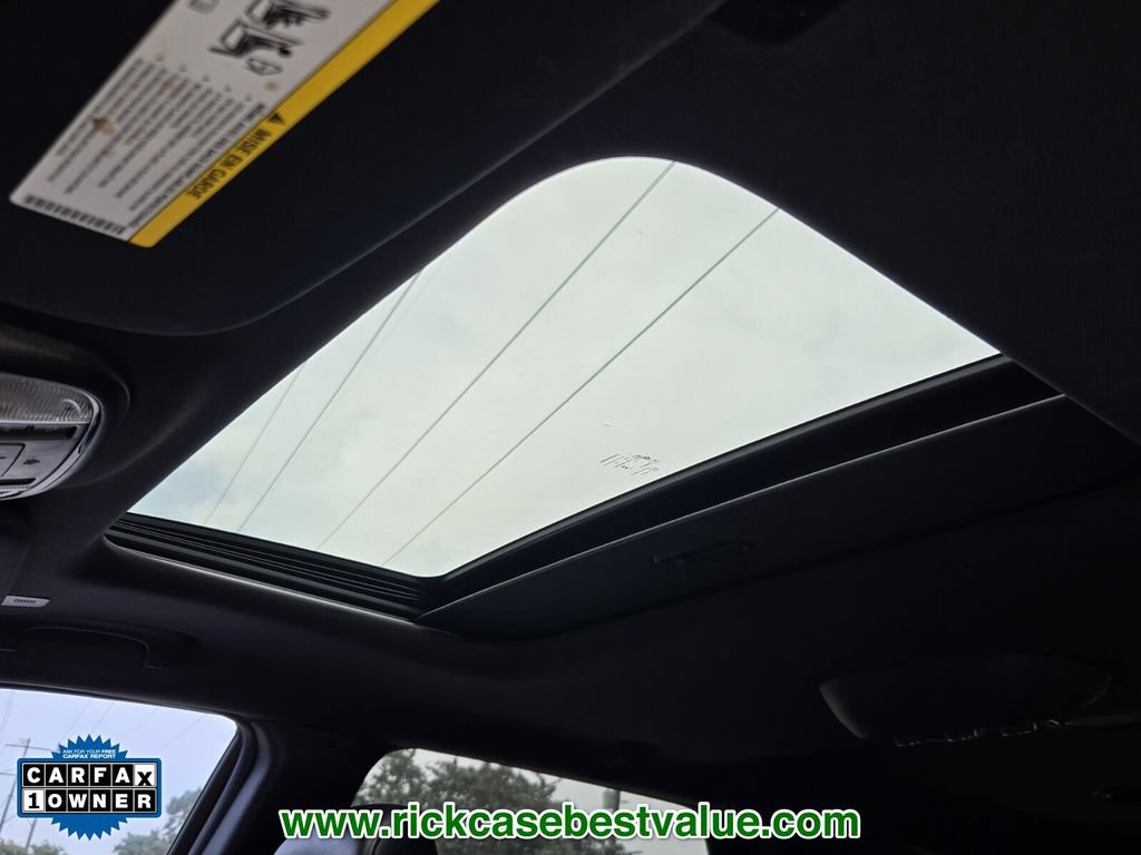 Used 2023 Dodge Durango R/T RWD image 19