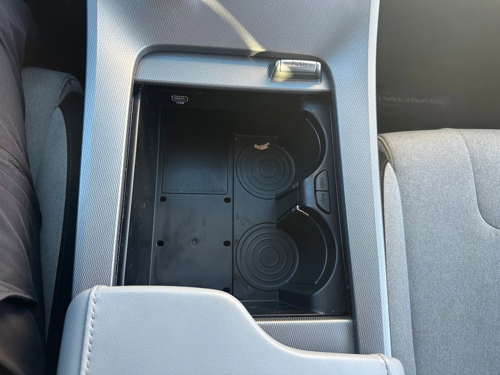 Used 2022 Hyundai Palisade SE image 67