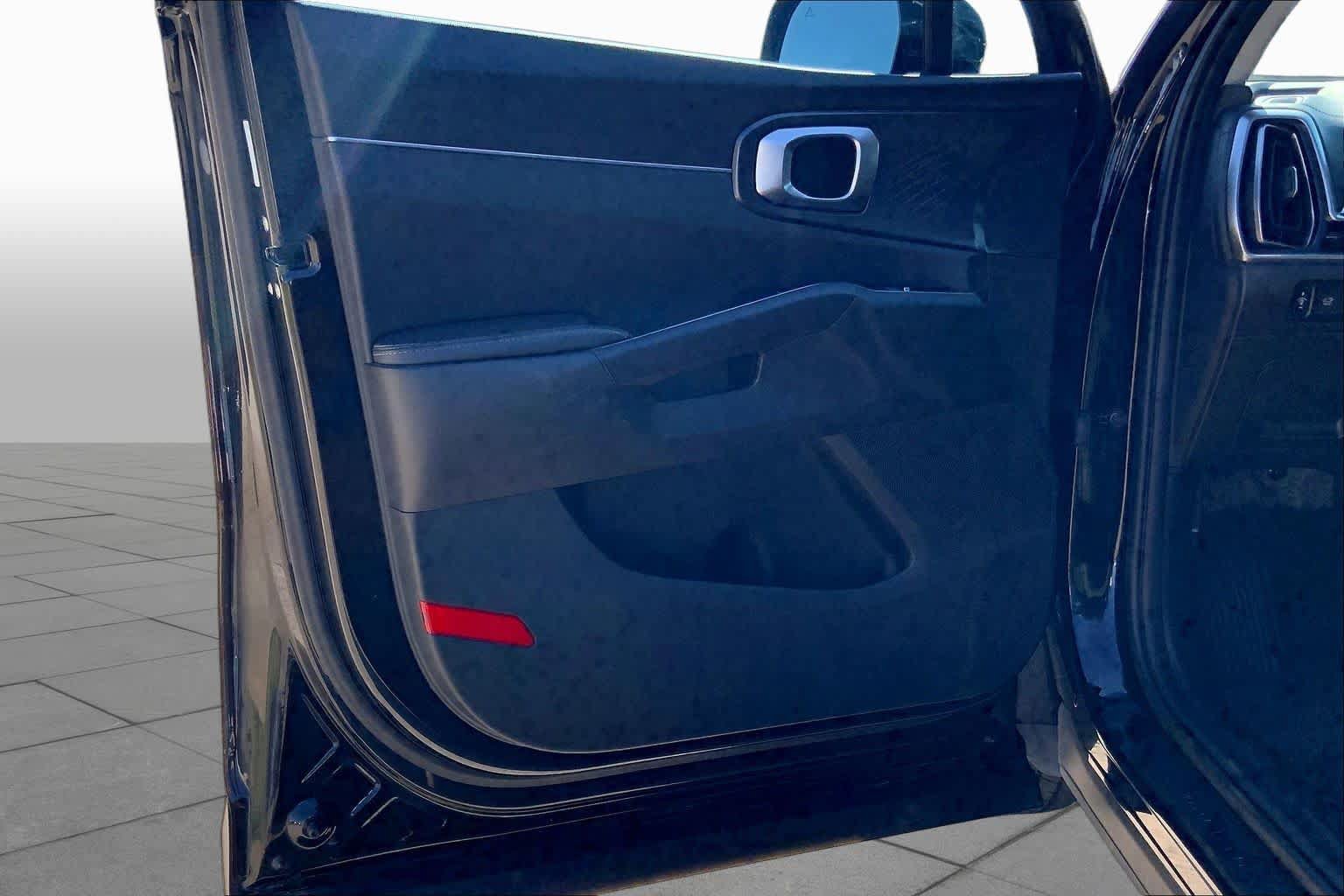 Used 2025 Kia Sorento EX FWD image 22