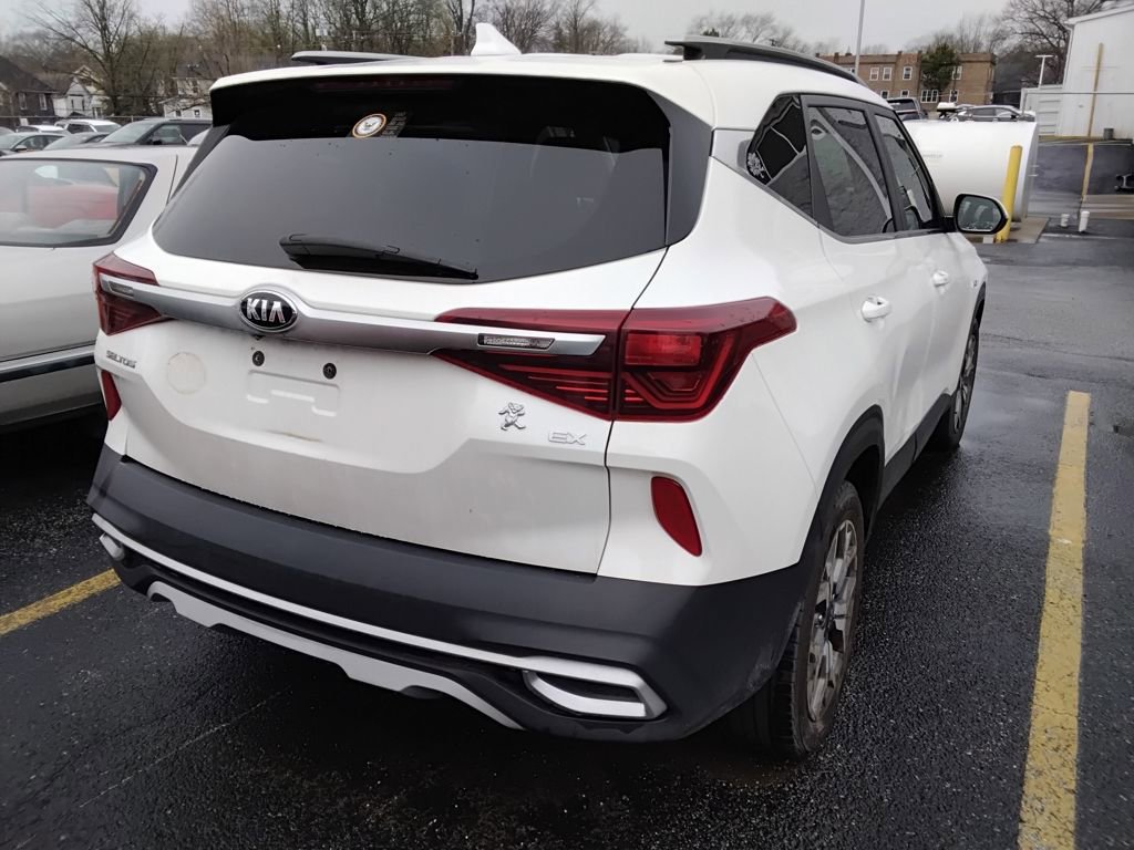 Used 2021 Kia Seltos EX image 5