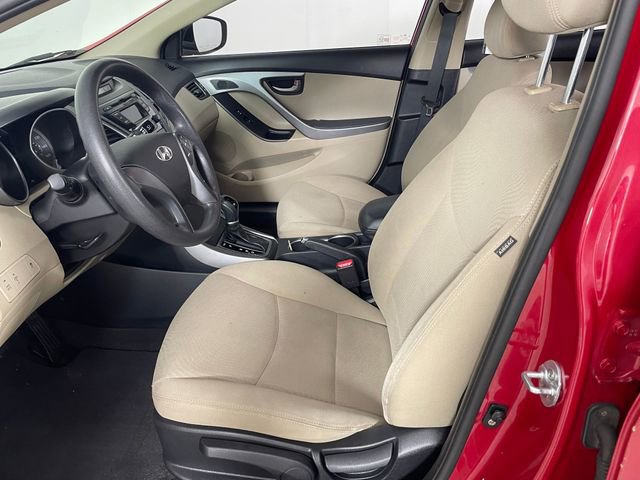 Used 2016 Hyundai Elantra SE image 2
