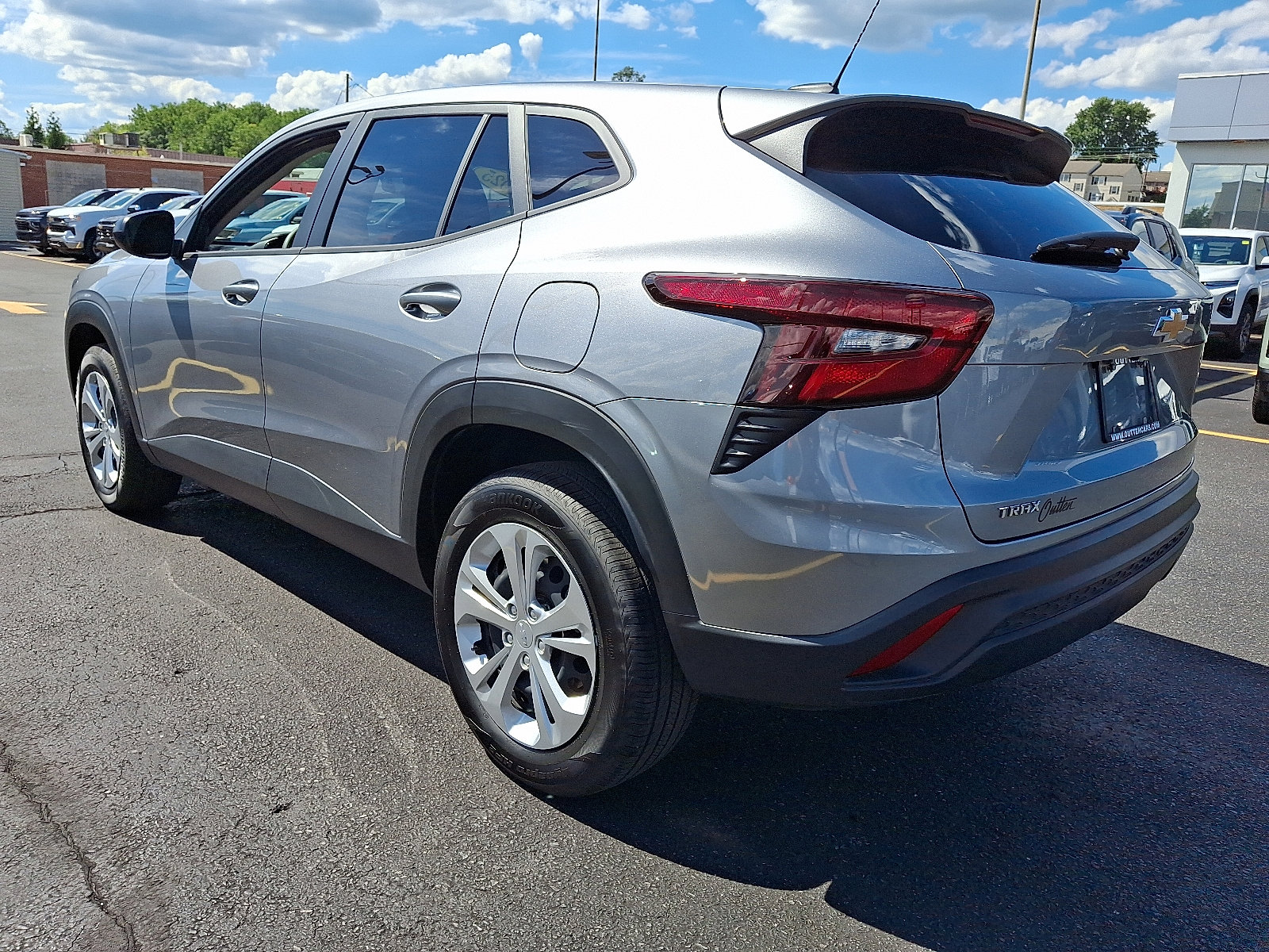 Used 2025 Chevrolet Trax LS image 3