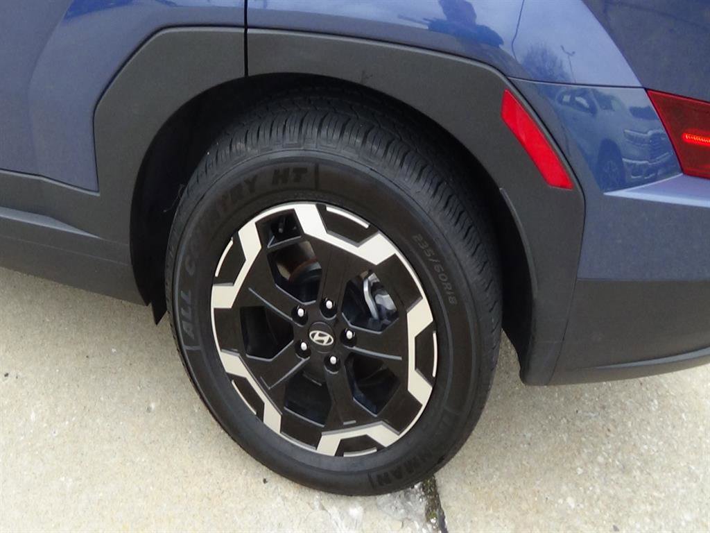 Used 2025 Hyundai Santa Fe SEL image 9