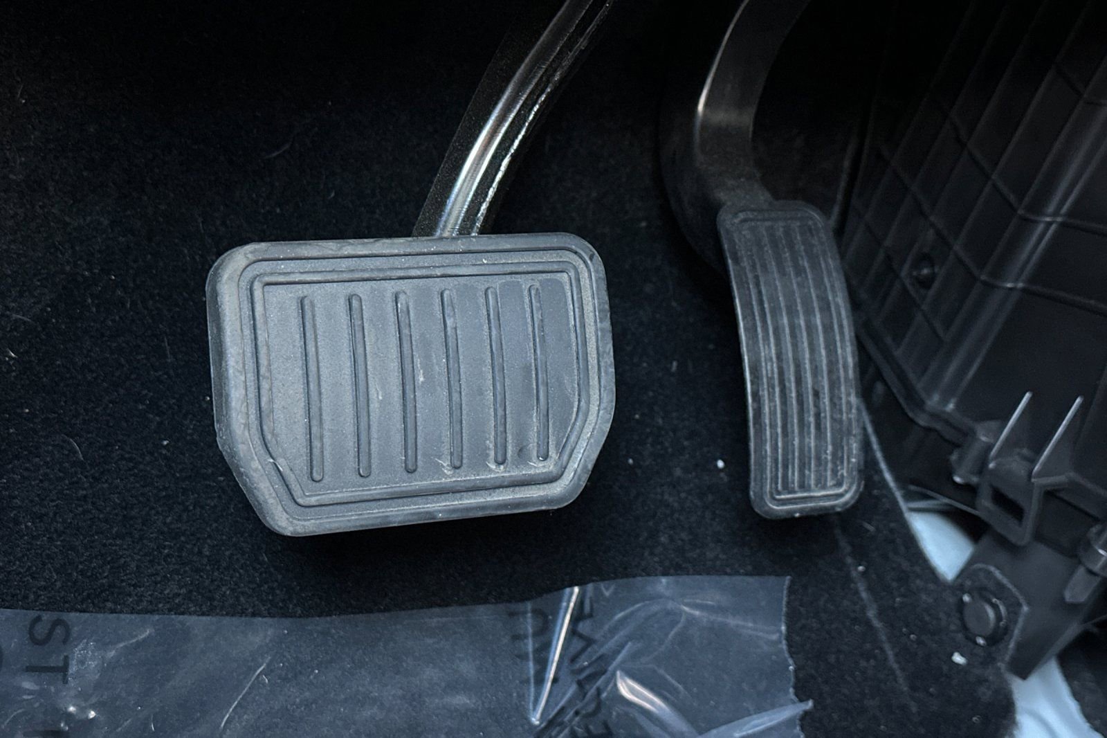 Used 2023 Tesla Model 3 Standard Range image 43