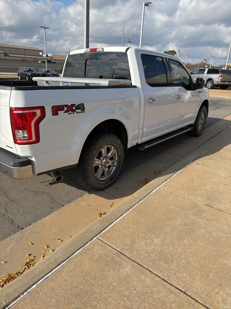 Used 2015 Ford F150 XLT w/ Equipment Group 302A Luxury image 6