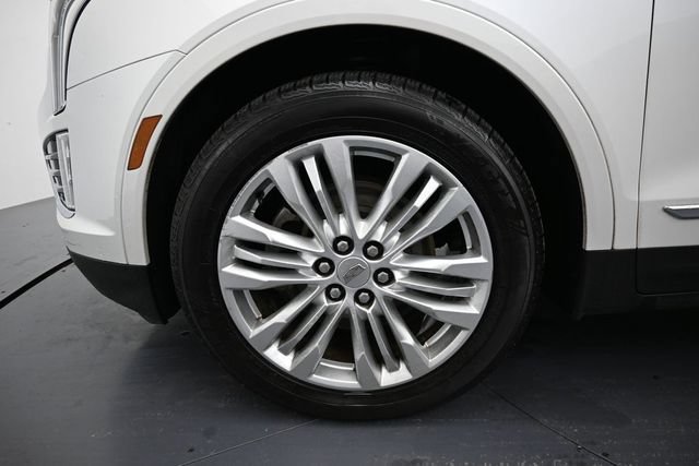 Used 2017 Cadillac XT5 Premium Luxury FWD image 9