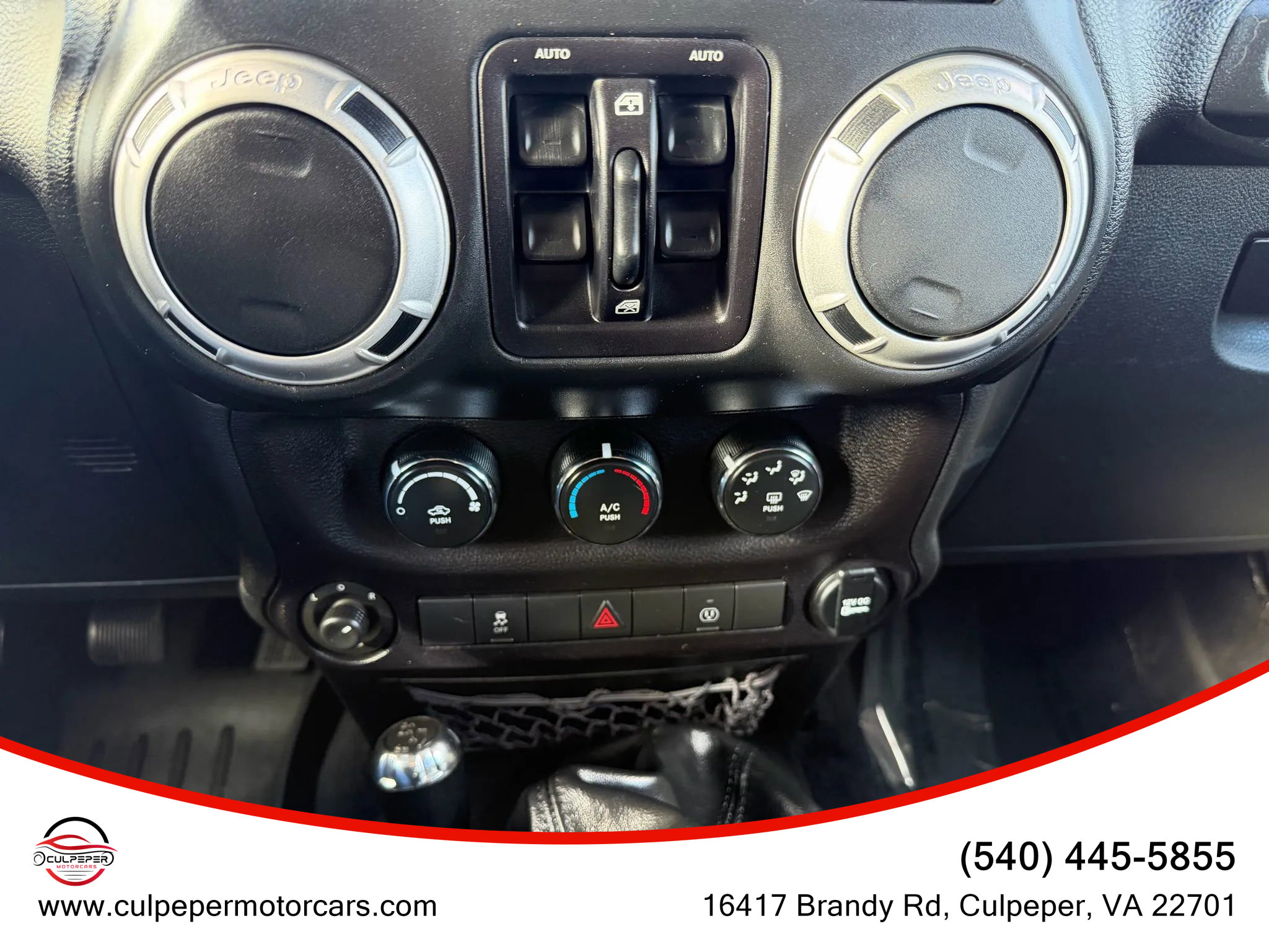 Used 2016 Jeep Wrangler Unlimited Sahara w/ Dual Top Group image 19