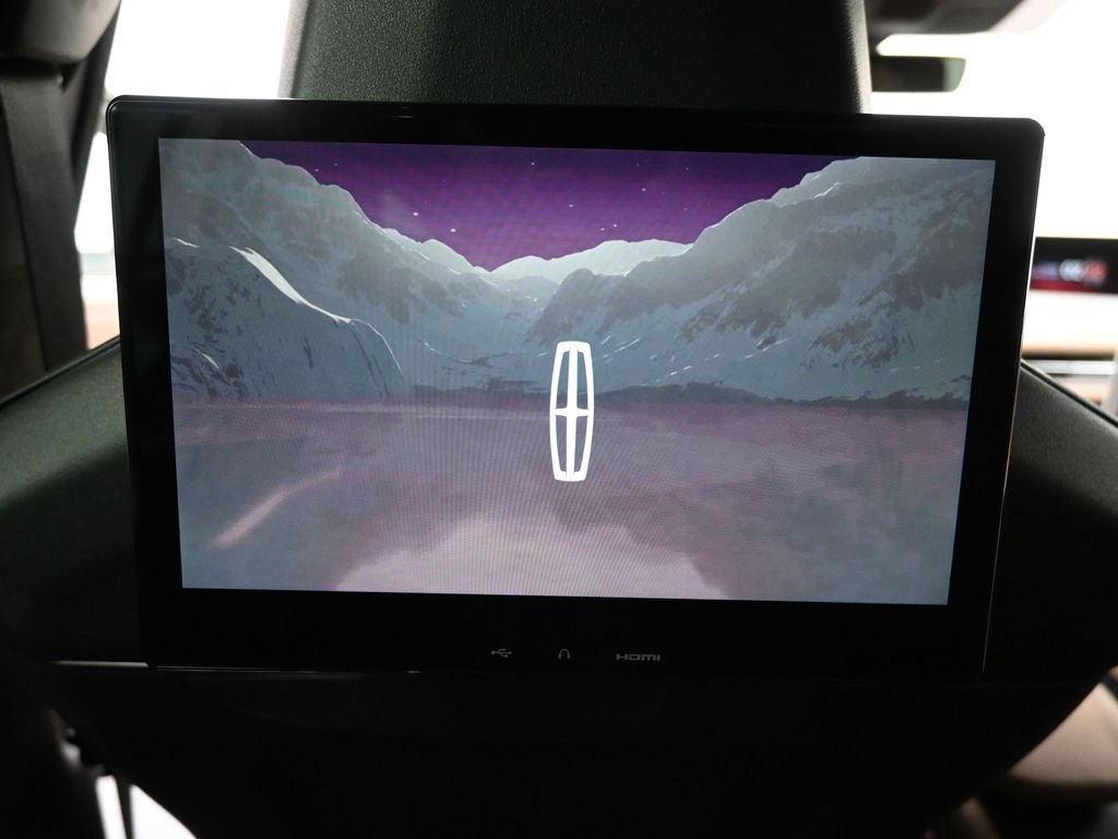 Used 2025 Lincoln Navigator L Black Label image 14