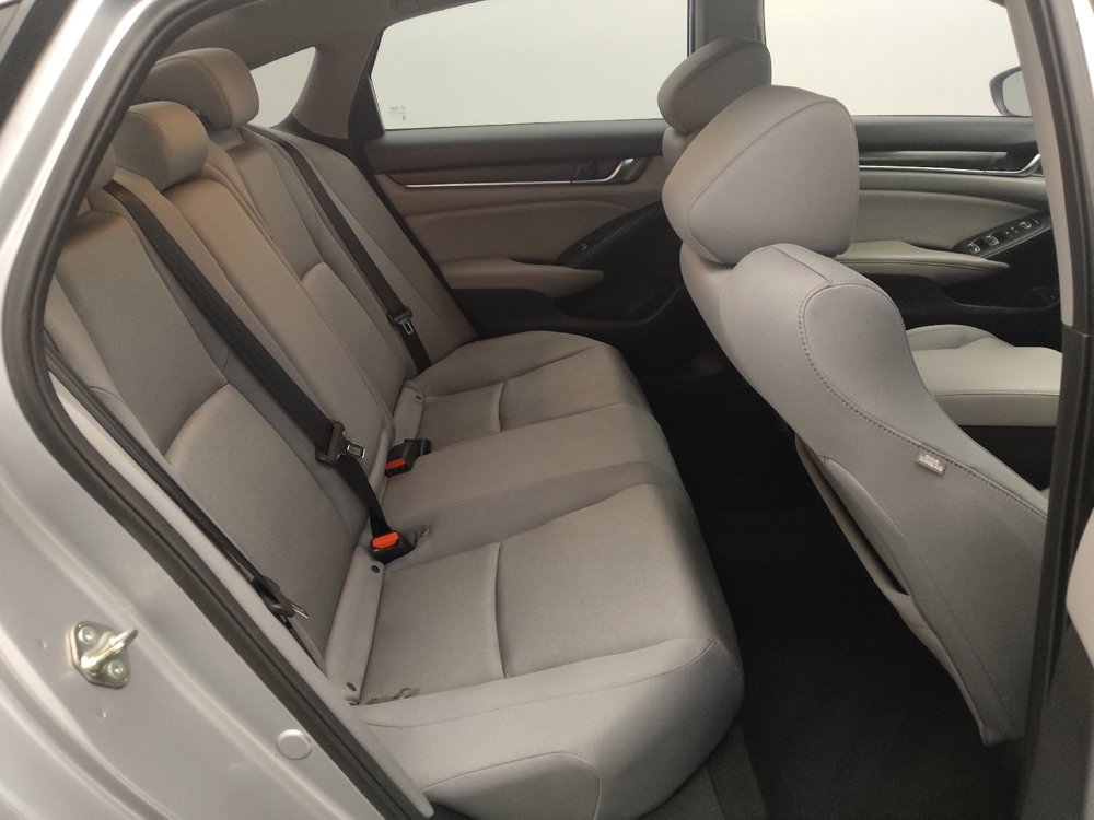 Used 2018 Honda Accord EX image 19