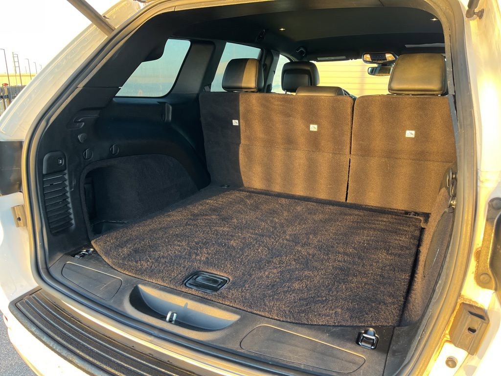 Used 2017 Jeep Grand Cherokee Altitude image 8