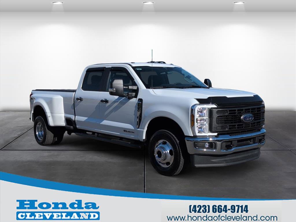 Used 2025 Ford F350 XL w/ 360-Degree Camera Package image 1