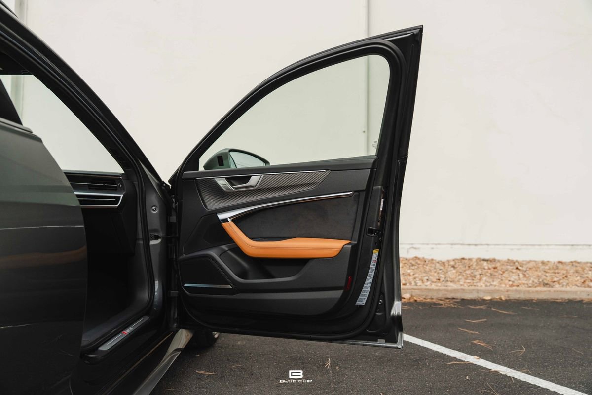 Used 2025 Audi RS 6 performance w/ Executive Package image 27