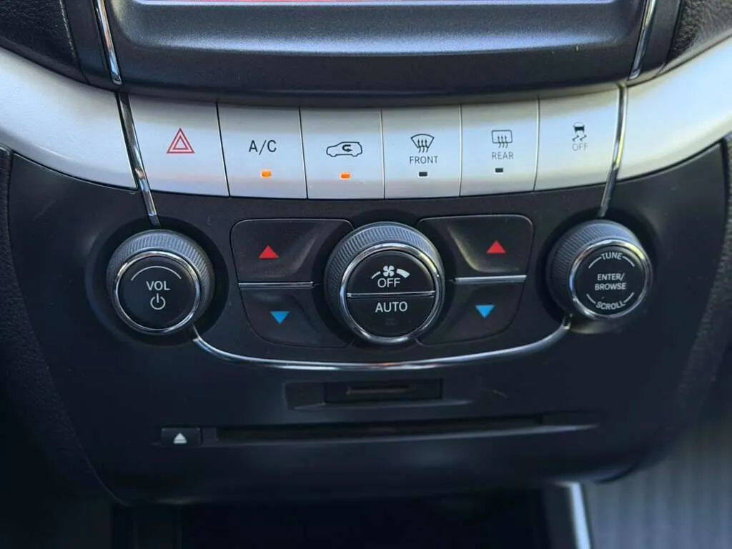 Used 2014 Dodge Journey R/T AWD/4WD image 19