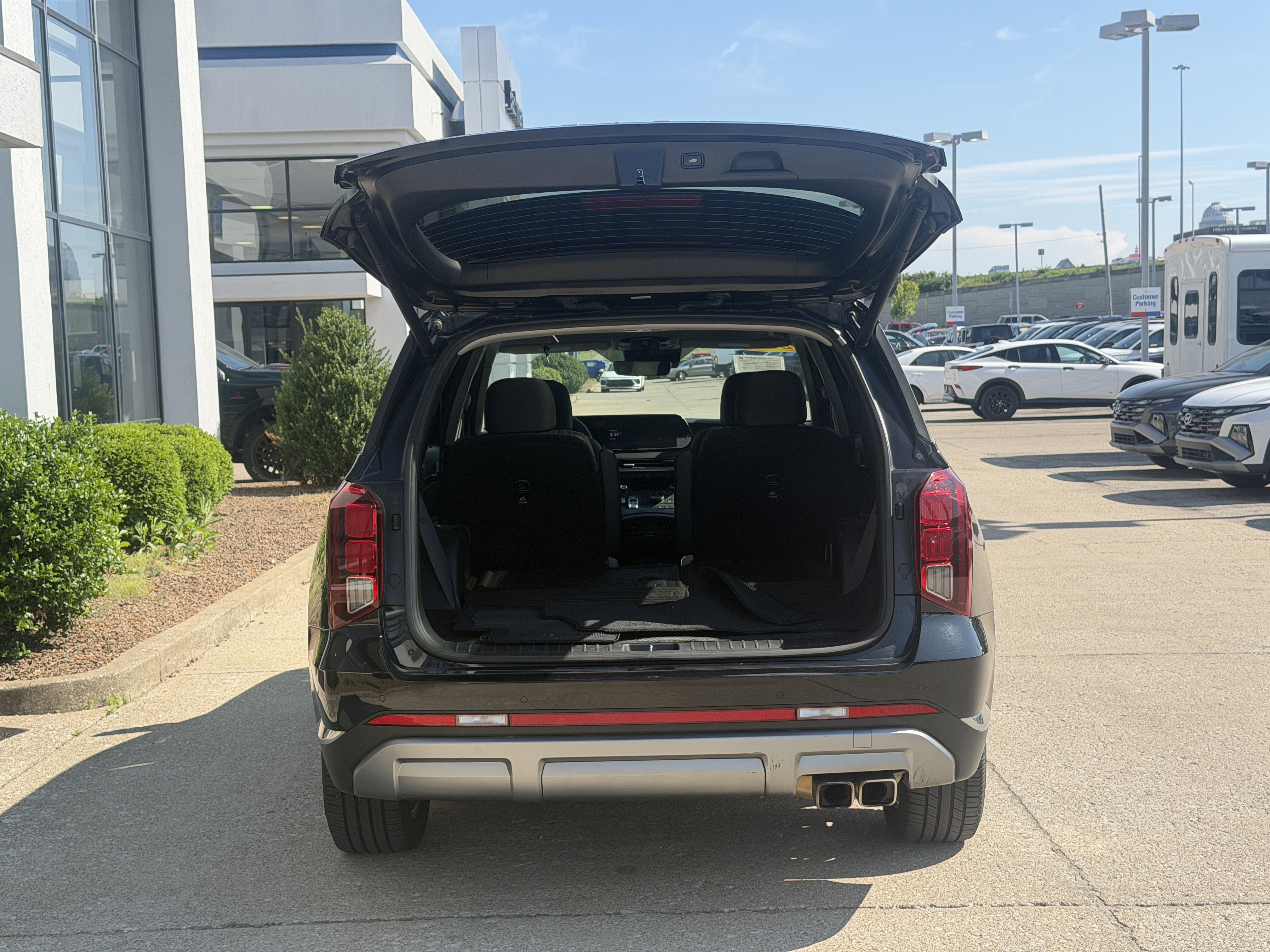 Used 2023 Hyundai Palisade Limited AWD/4WD image 10