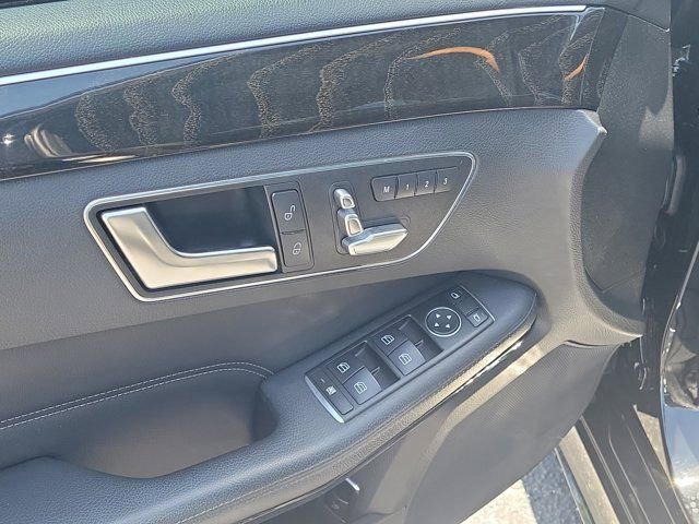 Used 2014 Mercedes-Benz E 350 Sedan image 17