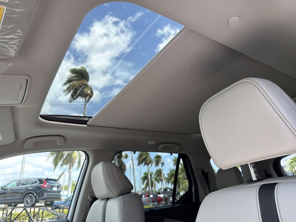 New 2026 Honda Pilot Touring image 27