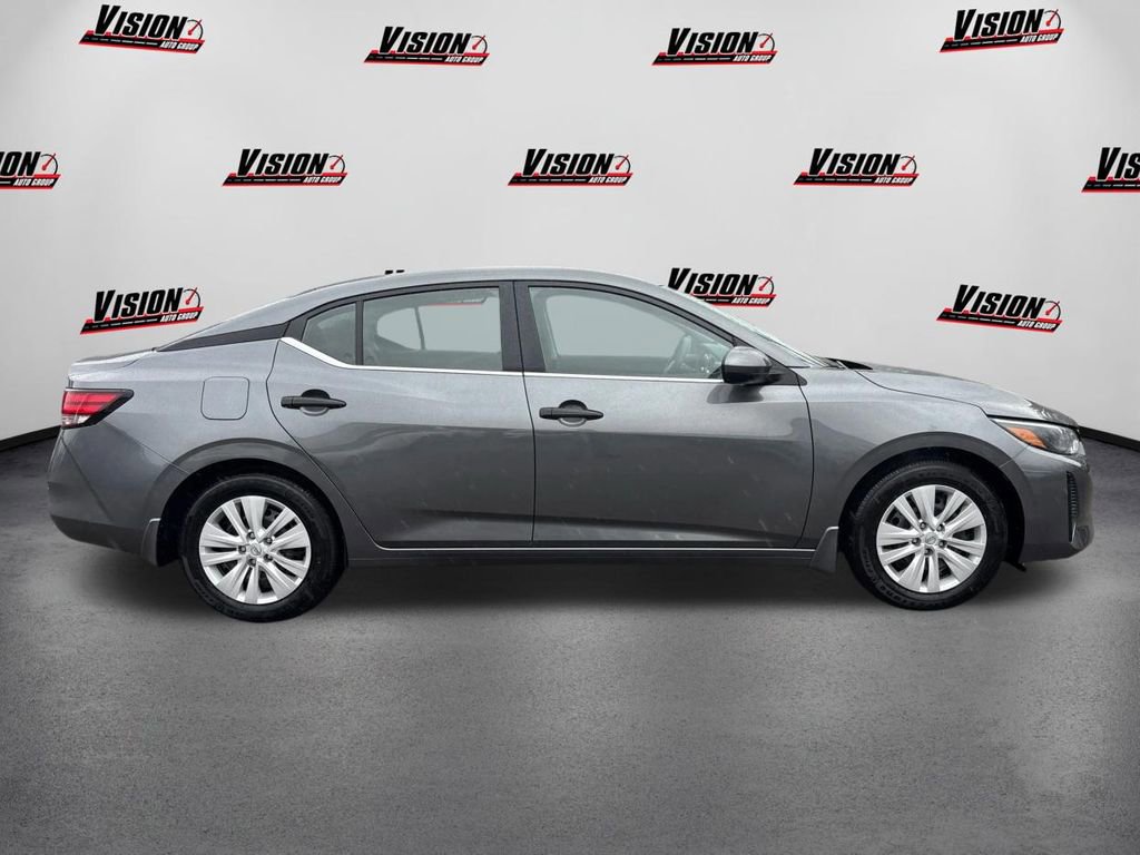 Used 2025 Nissan Sentra S image 4
